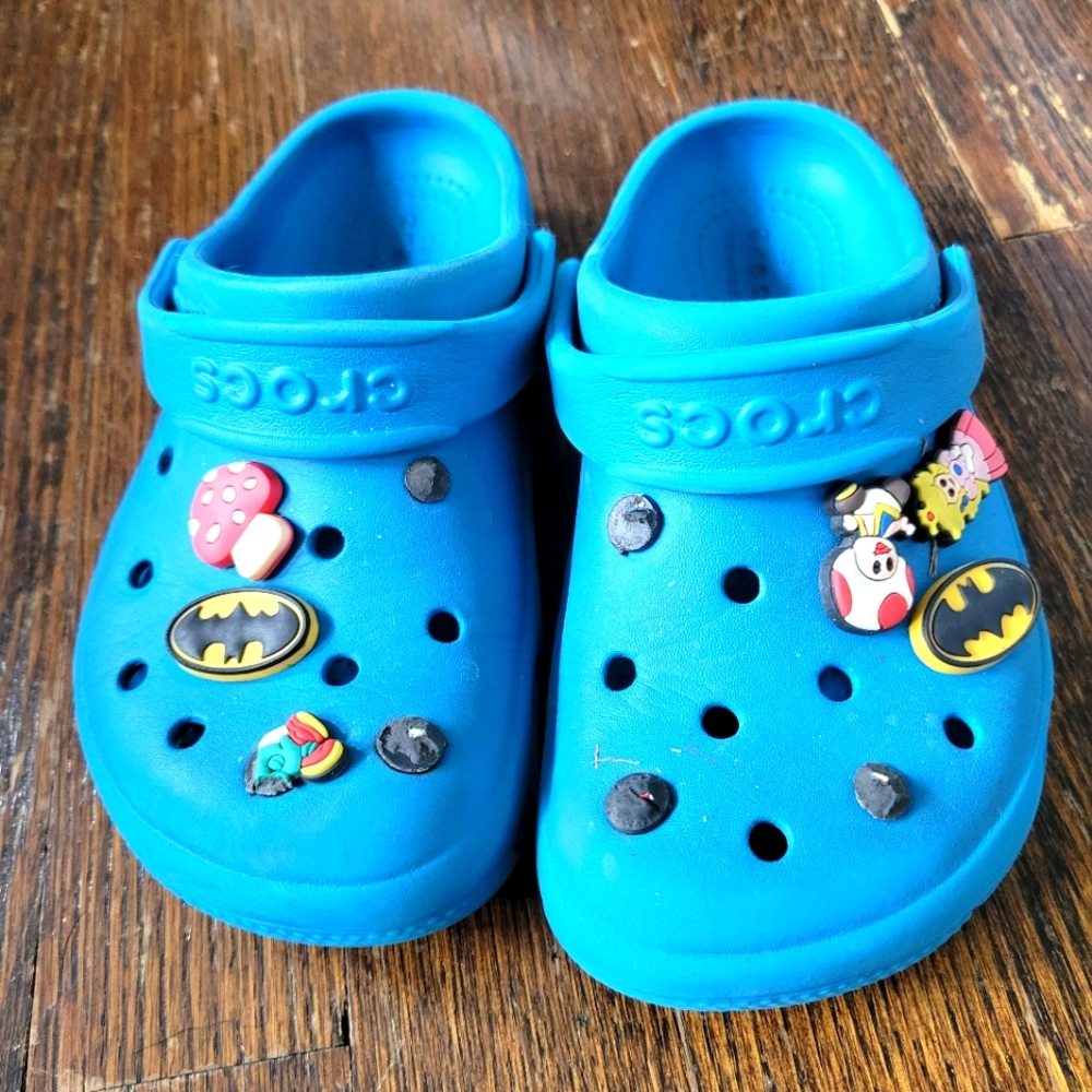Crocs